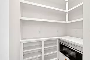 611 E 25th St, Houston, TX 77008 - Photo 12
