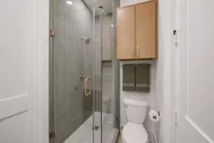 611 E 25th St, Houston, TX 77008 - Photo 22