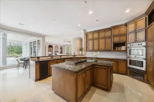 31 Enchanted Woods Dr, Kingwood, TX 77339 - Photo 12