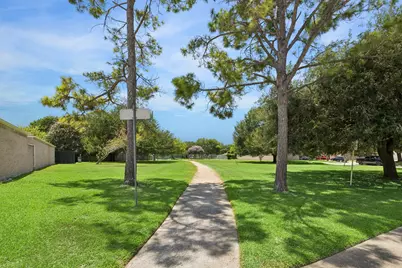 16123 Camino Del Sol Drive, Houston, TX 77083 - Photo 6