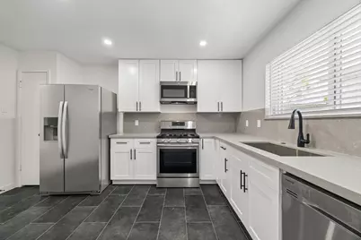 16123 Camino Del Sol Drive, Houston, TX 77083 - Photo 16