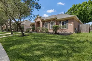 3319 Almond Creek Dr, Houston, TX 77059 - Photo 2