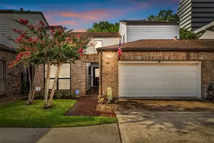 2555 Bering Dr, Houston, TX 77057 - Photo 2