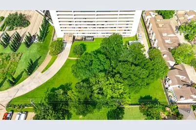 2555 Bering Drive #15, Houston, TX 77057 - Photo 32