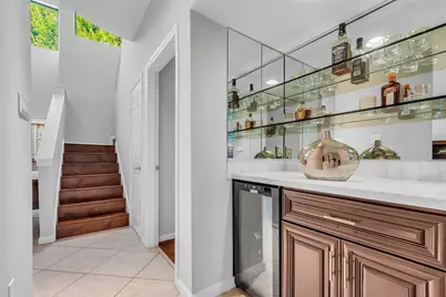 2555 Bering Drive #15, Houston, TX 77057 - Photo 18