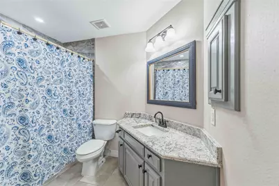 2914 Wilshire Lane, Baytown, TX 77521 - Photo 30