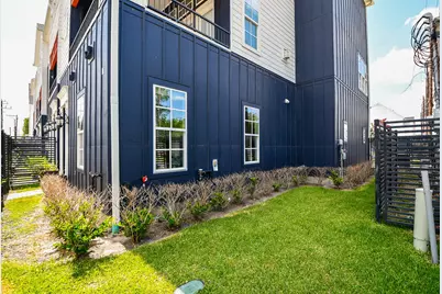 703 Bringhurst Street, Houston, TX 77020 - Photo 24
