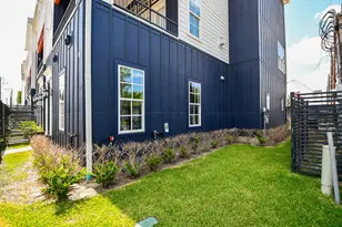 703 Bringhurst St, Houston, TX 77020 - Photo 24