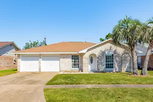 3206 Pine St, Galveston, TX 77551 - Photo 1