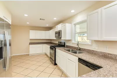 3206 Pine Street, Galveston, TX 77551 - Photo 14