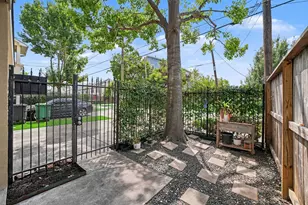 5806 Larkin St, Houston, TX 77007 - Photo 34