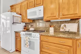 8480 Anastasia Ave, Beaumont, TX 77705 - Photo 12