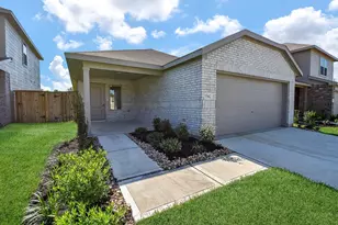 1542 San Sebastien Dr, Conroe, TX 77301 - Photo 2