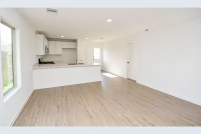 1542 San Sebastien Drive, Conroe, TX 77301 - Photo 12
