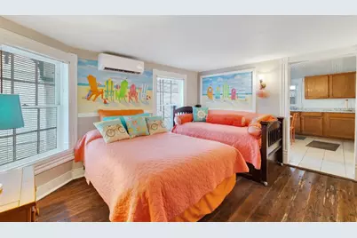 1724 S Ball Street, Galveston, TX 77550 - Photo 16