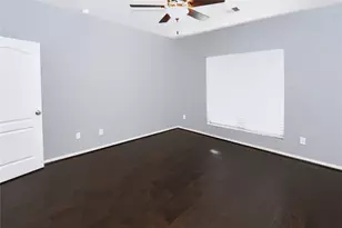 4918 Vista Village Ln, Houston, TX 77092 - Photo 14