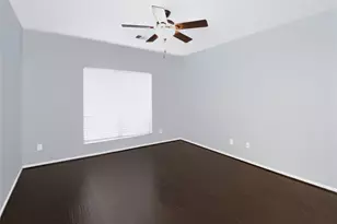 4918 Vista Village Ln, Houston, TX 77092 - Photo 16