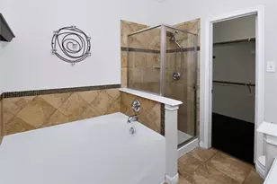4918 Vista Village Ln, Houston, TX 77092 - Photo 20