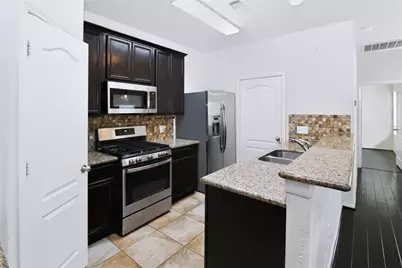 4918 Vista Village Lane, Houston, TX 77092 - Photo 10