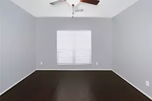 4918 Vista Village Ln, Houston, TX 77092 - Photo 16