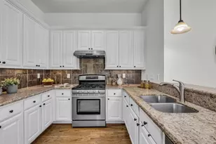 1122 W 18th St, Houston, TX 77008 - Photo 16