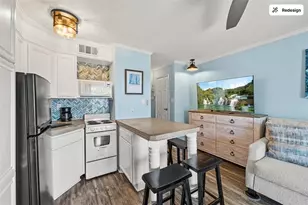 6102 Seawall Blvd, Galveston, TX 77551 - Photo 2