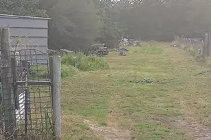 925 Cattlemens Row, Lockhart, TX 78644 - Photo 14