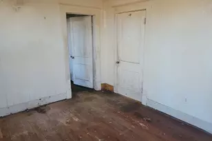 707 W Houston St, Clarksville, TX 75426 - Photo 12