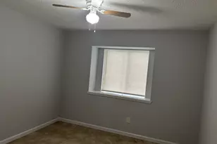 10446 Towneview Dr, Sugar Land, TX 77498 - Photo 14