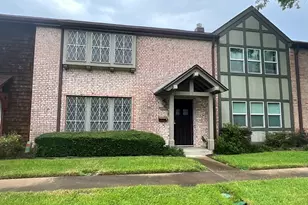 2287 Triway Ln, Houston, TX 77043 - Photo 10