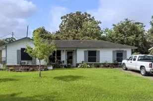 9314 Oak Knoll Ln, Houston, TX 77078 - Photo 2