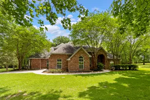 20111 Hilltop Ranch Dr, Montgomery, TX 77316 - Photo 2