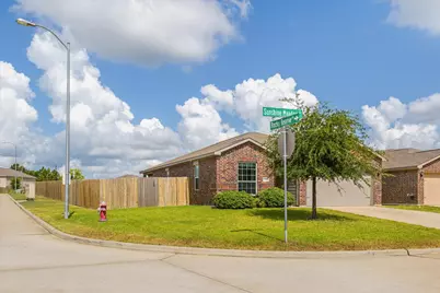20703 Sunshine Meadow Drive, Hockley, TX 77447 - Photo 4