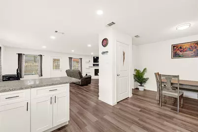 7610 Smiling Wood Lane, Houston, TX 77086 - Photo 12