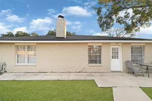 7610 Smiling Wood Ln, Houston, TX 77086 - Photo 26