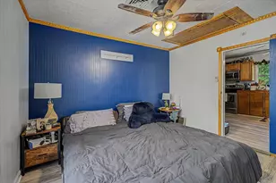 805 Trinity St, Anahuac, TX 77514 - Photo 12