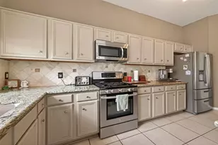 1815 Glen Oak Ct, Sugar Land, TX 77479 - Photo 14