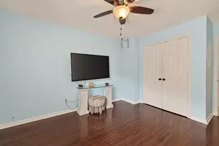 1815 Glen Oak Ct, Sugar Land, TX 77479 - Photo 28