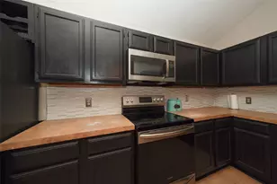 13563 Catalina Village Dr, Houston, TX 77083 - Photo 10