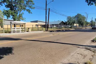 7150 Ilex St, Houston, TX 77087 - Photo 10
