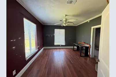 880 Prairie Street, Beaumont, TX 77701 - Photo 18
