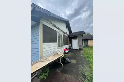 880 Prairie Street, Beaumont, TX 77701 - Photo 28