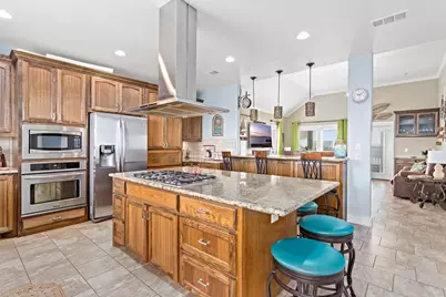 907 Thompson Drive, Gilchrist, TX 77617 - Photo 18