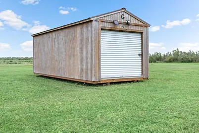 907 Thompson Drive, Gilchrist, TX 77617 - Photo 40