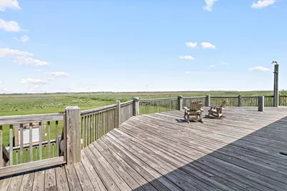 907 Thompson Drive, Gilchrist, TX 77617 - Photo 38