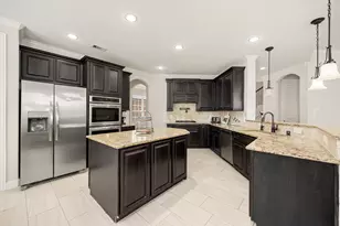 9338 Taylor Cliff Ln, Cypress, TX 77433 - Photo 12