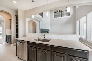 13915 Foyt Dr, Mont Belvieu, TX 77523 - Photo 18