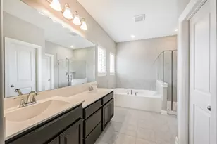 13915 Foyt Dr, Mont Belvieu, TX 77523 - Photo 38