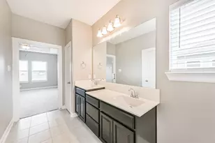 13915 Foyt Dr, Mont Belvieu, TX 77523 - Photo 40