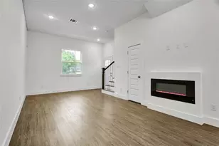 4512 Brinkley St, Houston, TX 77051 - Photo 2